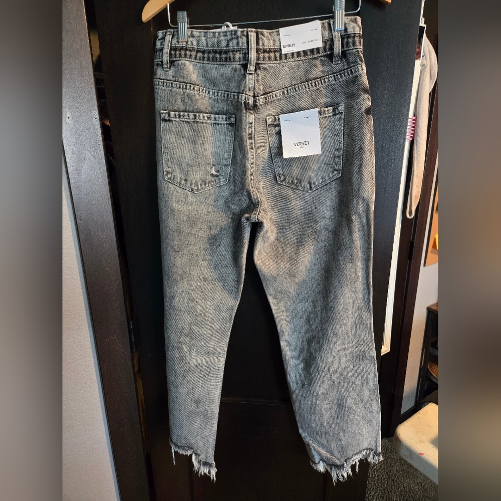 Jeans - Picture 2 of 2